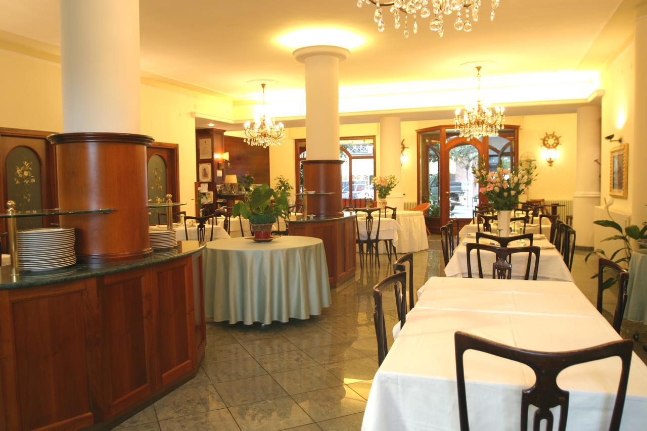 Hotel Pescetto Албенга Екстериор снимка