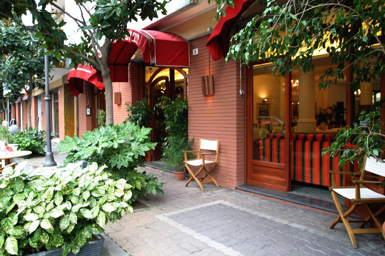 Hotel Pescetto Албенга Екстериор снимка