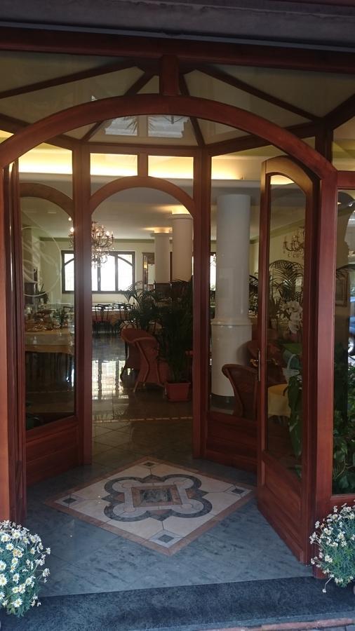 Hotel Pescetto Албенга Екстериор снимка