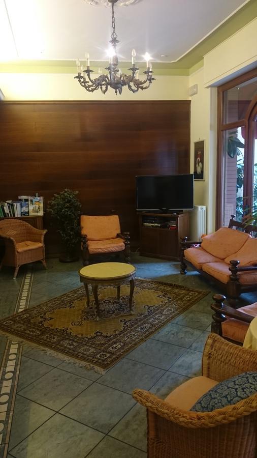 Hotel Pescetto Албенга Екстериор снимка