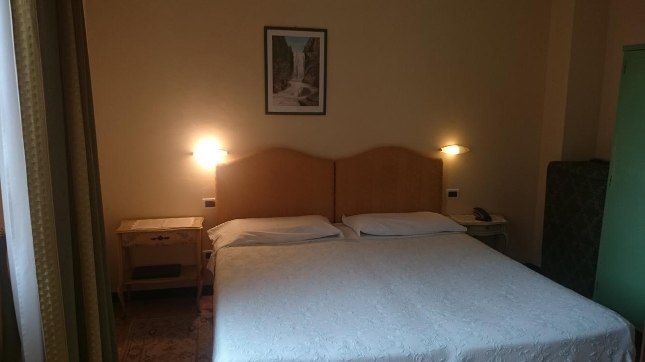 Hotel Pescetto Албенга Екстериор снимка